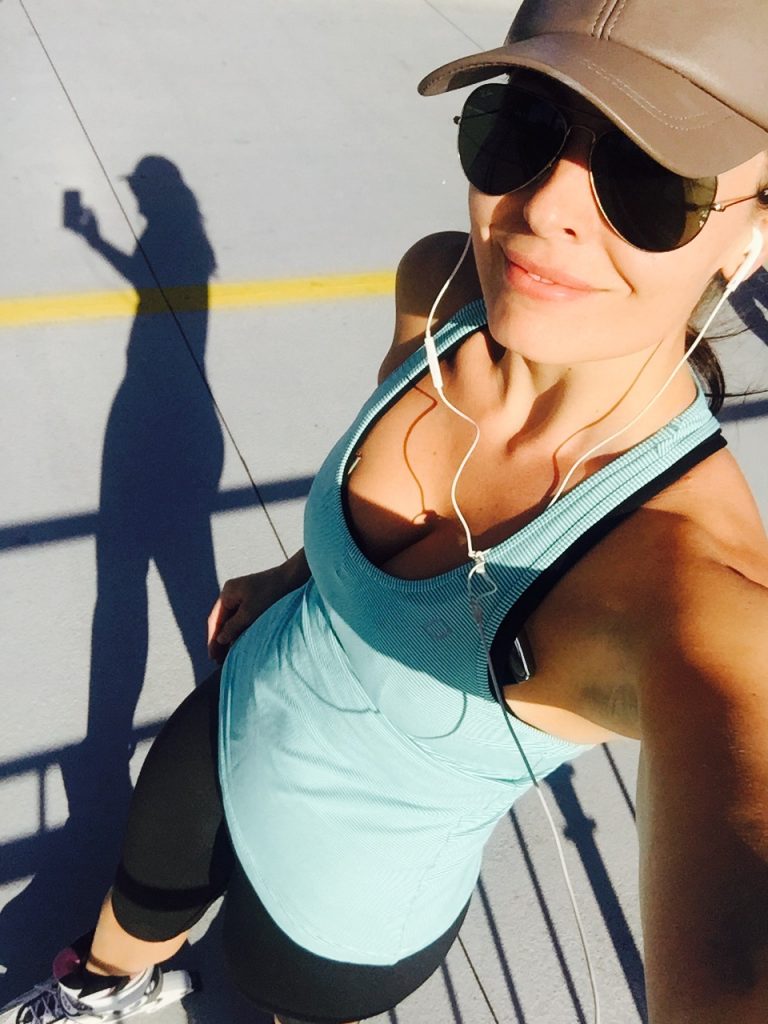 Kimber Slone Selfie 2